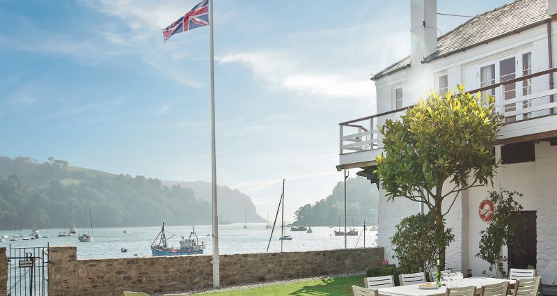 Dartmouth Holiday Homes - The Boat House